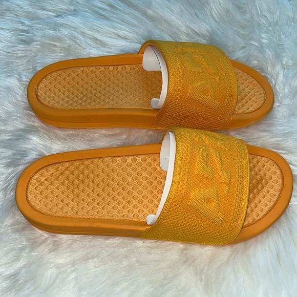 🆕 APL Men’s Big Logo Techloom Slide in Mango Size 10 UNISEX - Picture 2 of 11